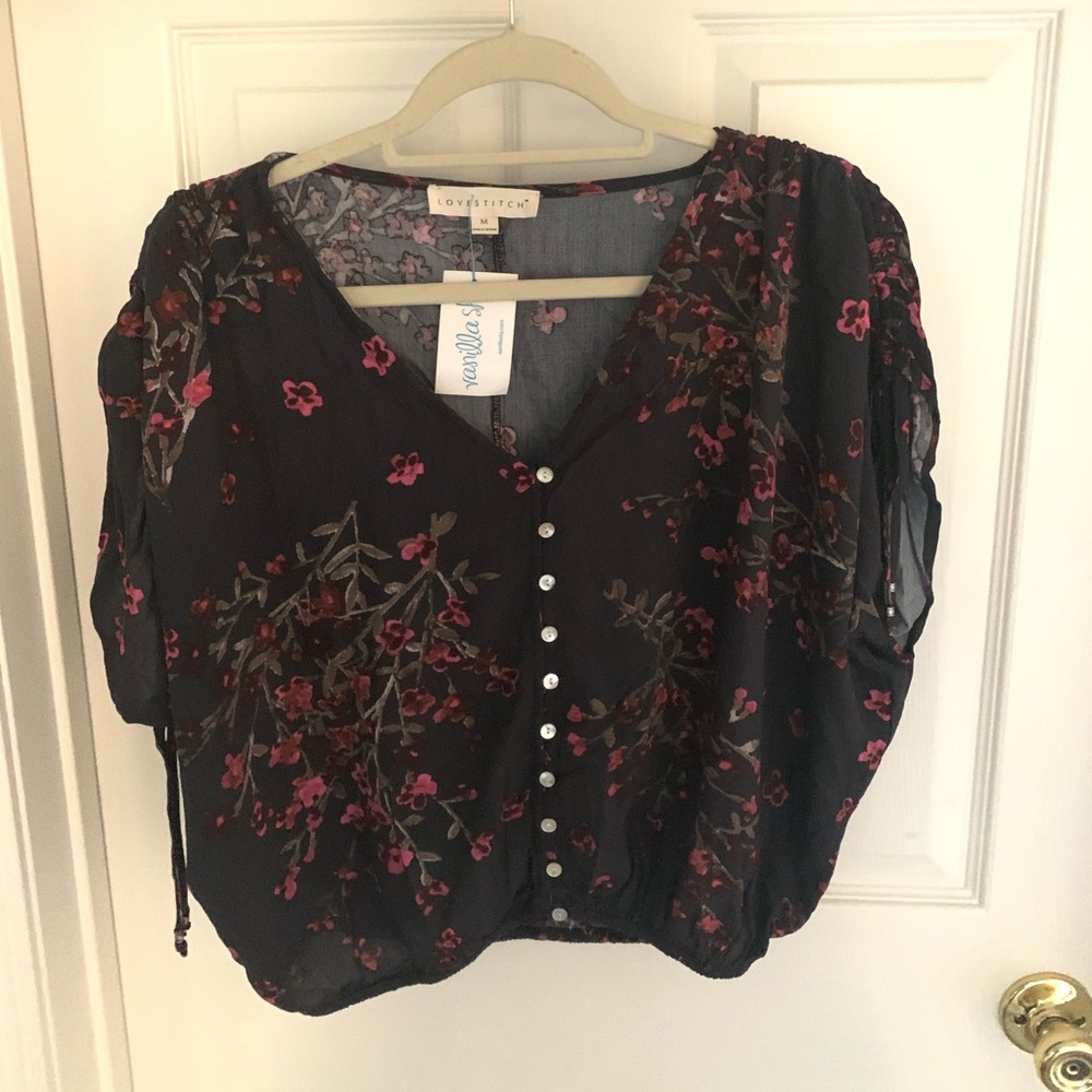 LOVE STITCH Floral Tie Sleeve Top
